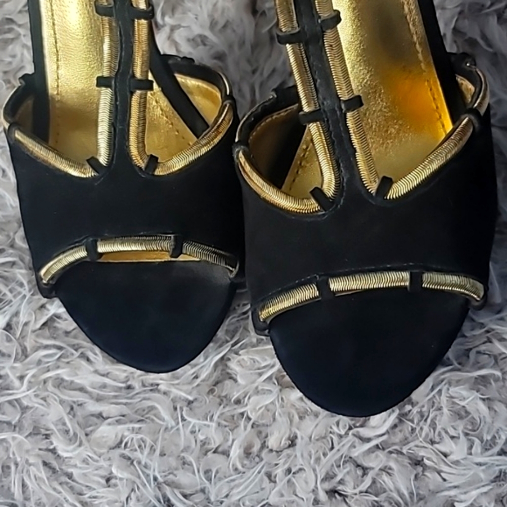 Rachel Zoe Black and Gold Women's Platform Heels